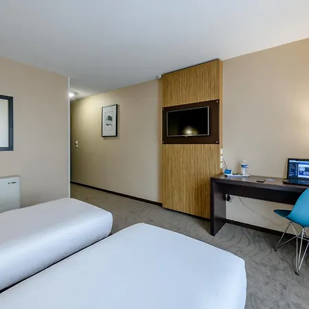 Zenitude Hotel-residences Bordeaux Arena 아파트호텔 3*