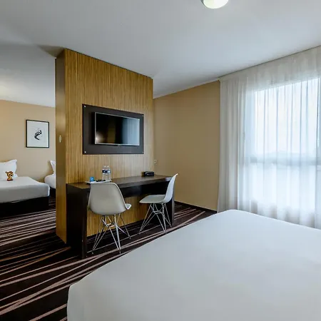 Zenitude Hotel-residences Bordeaux Arena 3* 베글레스